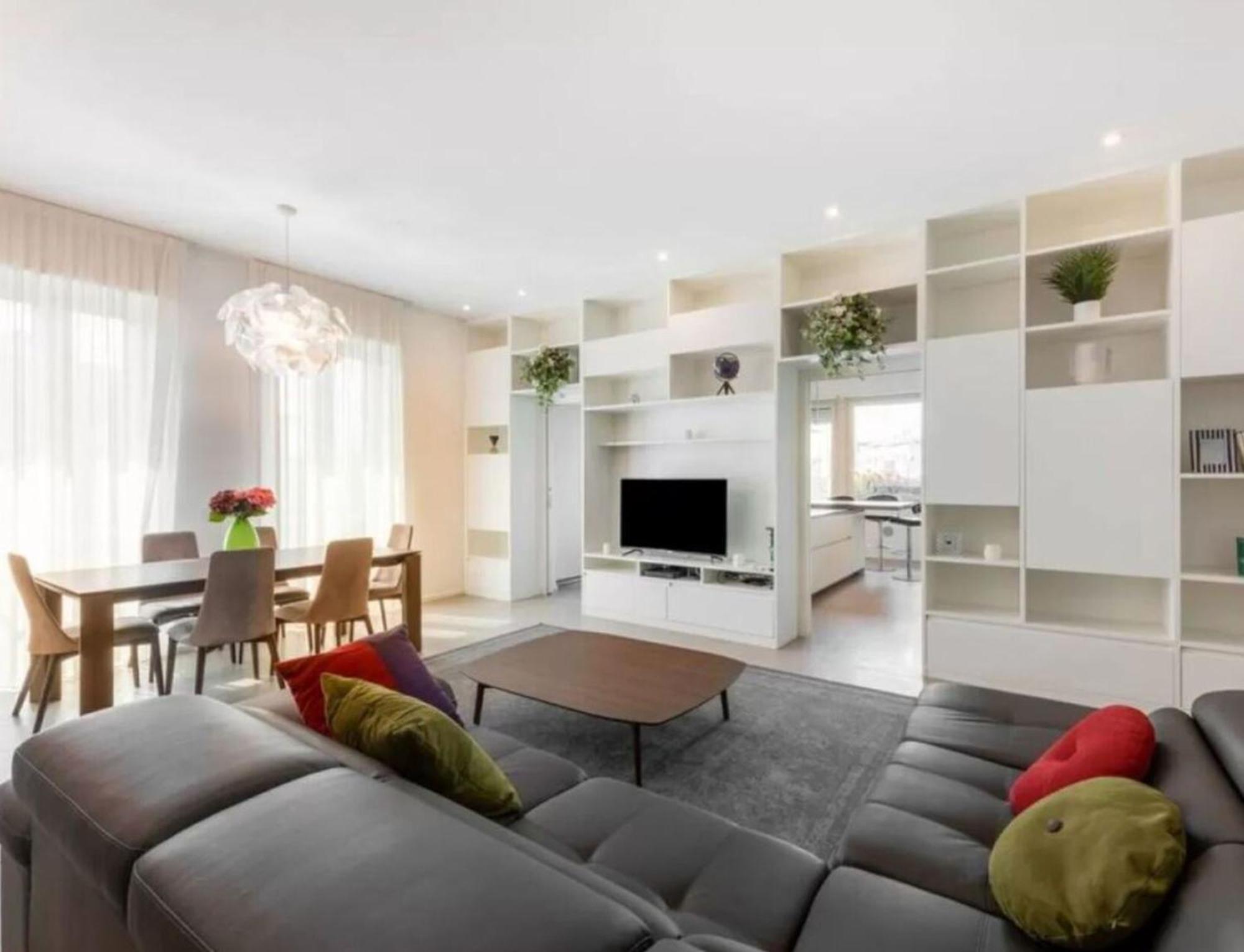 Apartment Ampli De 3-habitacions A *
