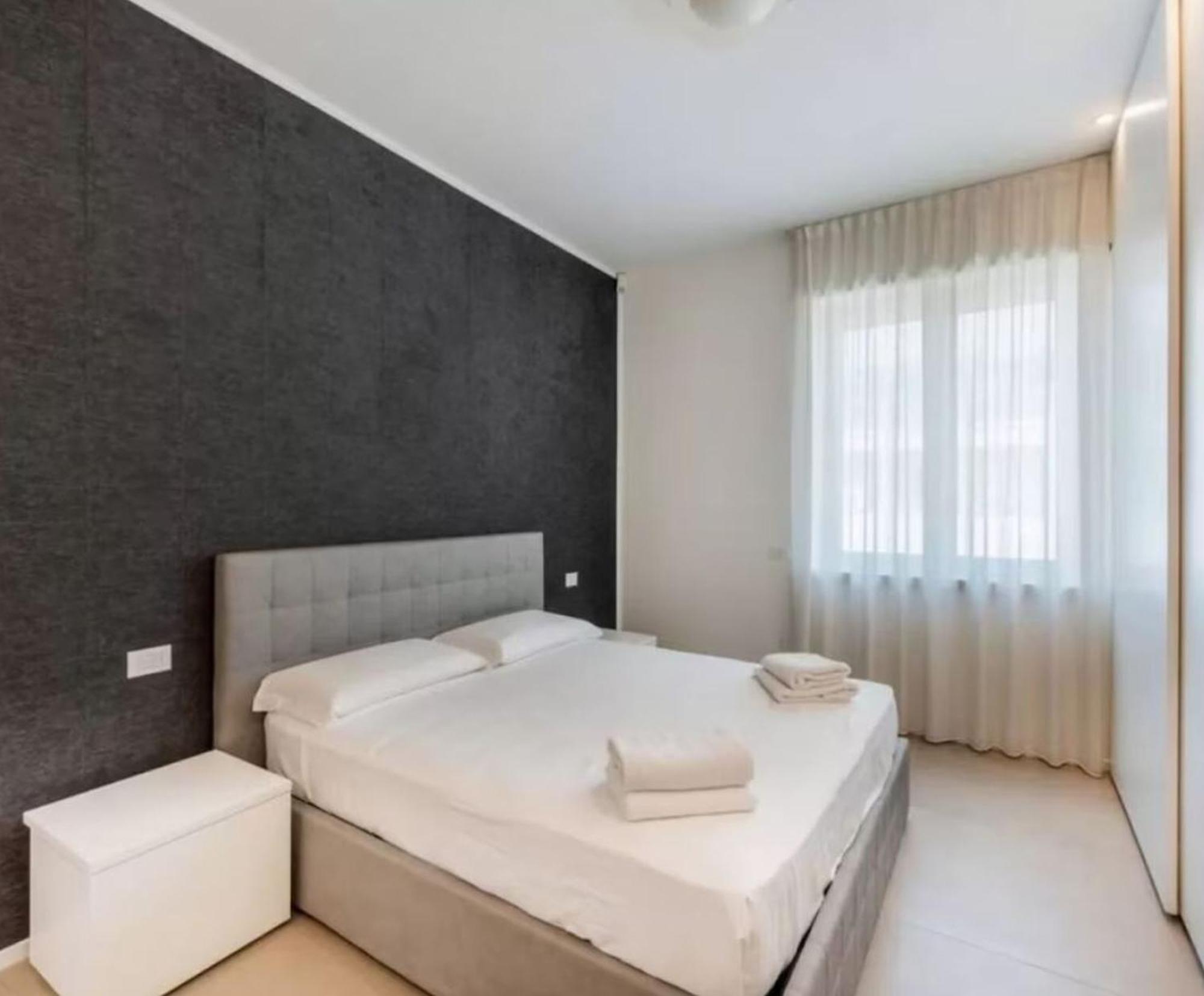 Ampli De 3-habitacions A Apartment Rom