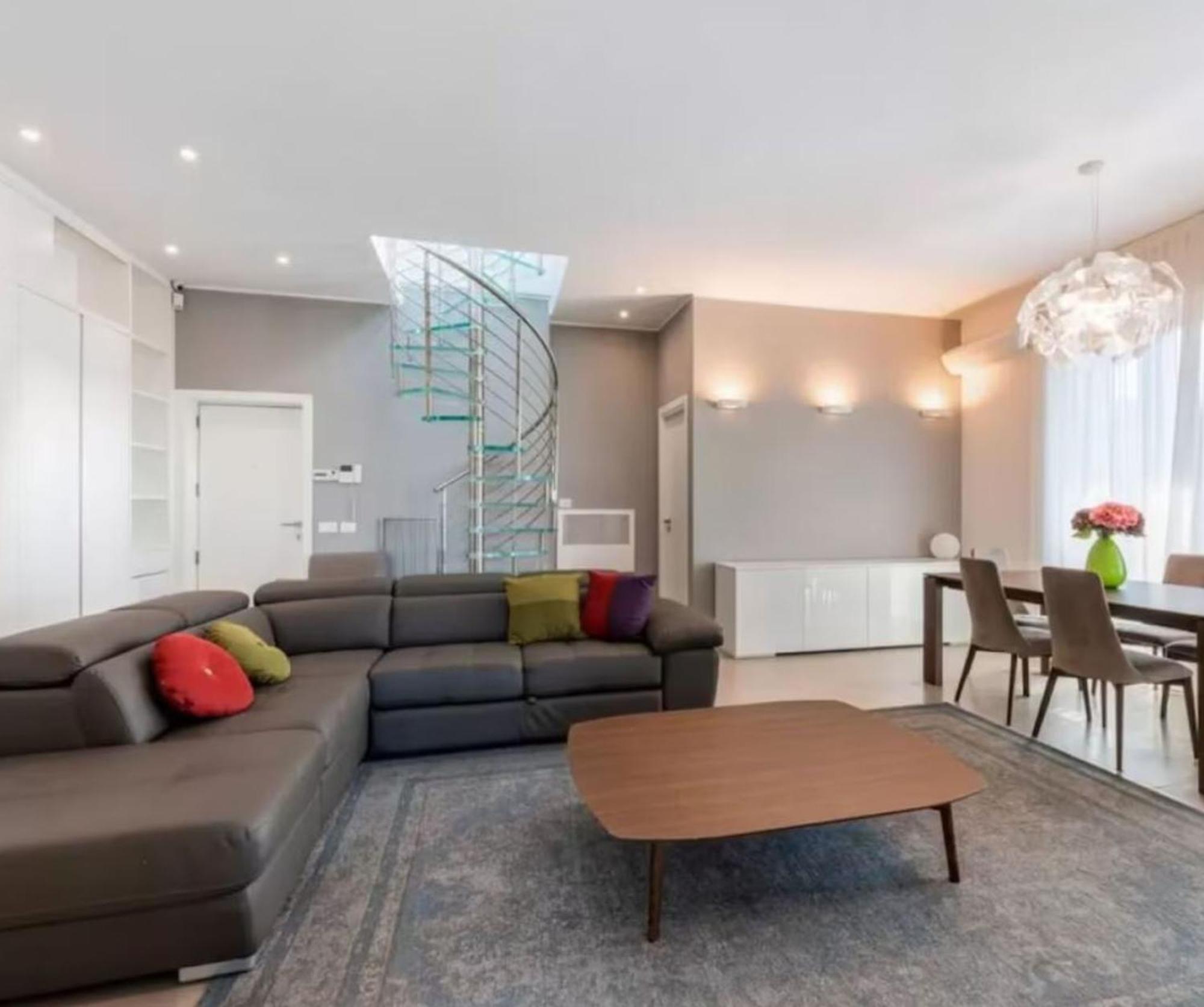 Apartment Ampli De 3-habitacions A *